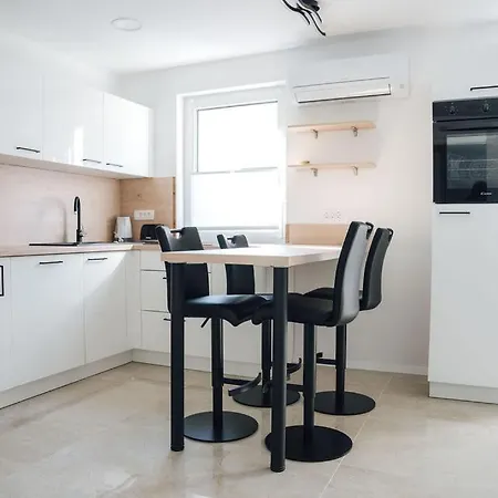 Apartma Papillon Апартаменти